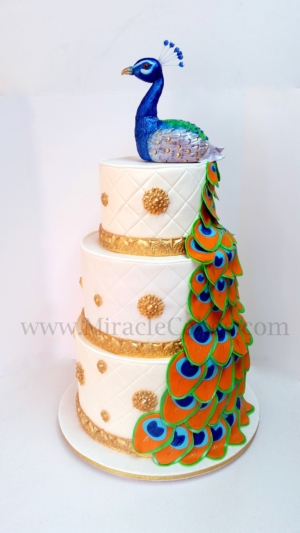 Peacock wedding cake1